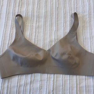 Lululemon nude bra